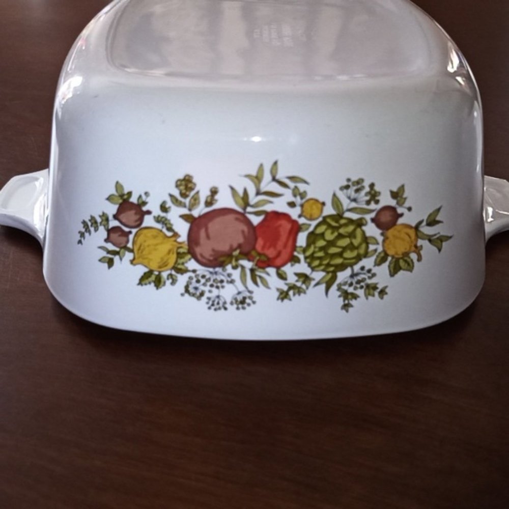 Vintage Corningware Spice of Life Pair of Petit Casserole Baking Pans - Picture 4 of 9